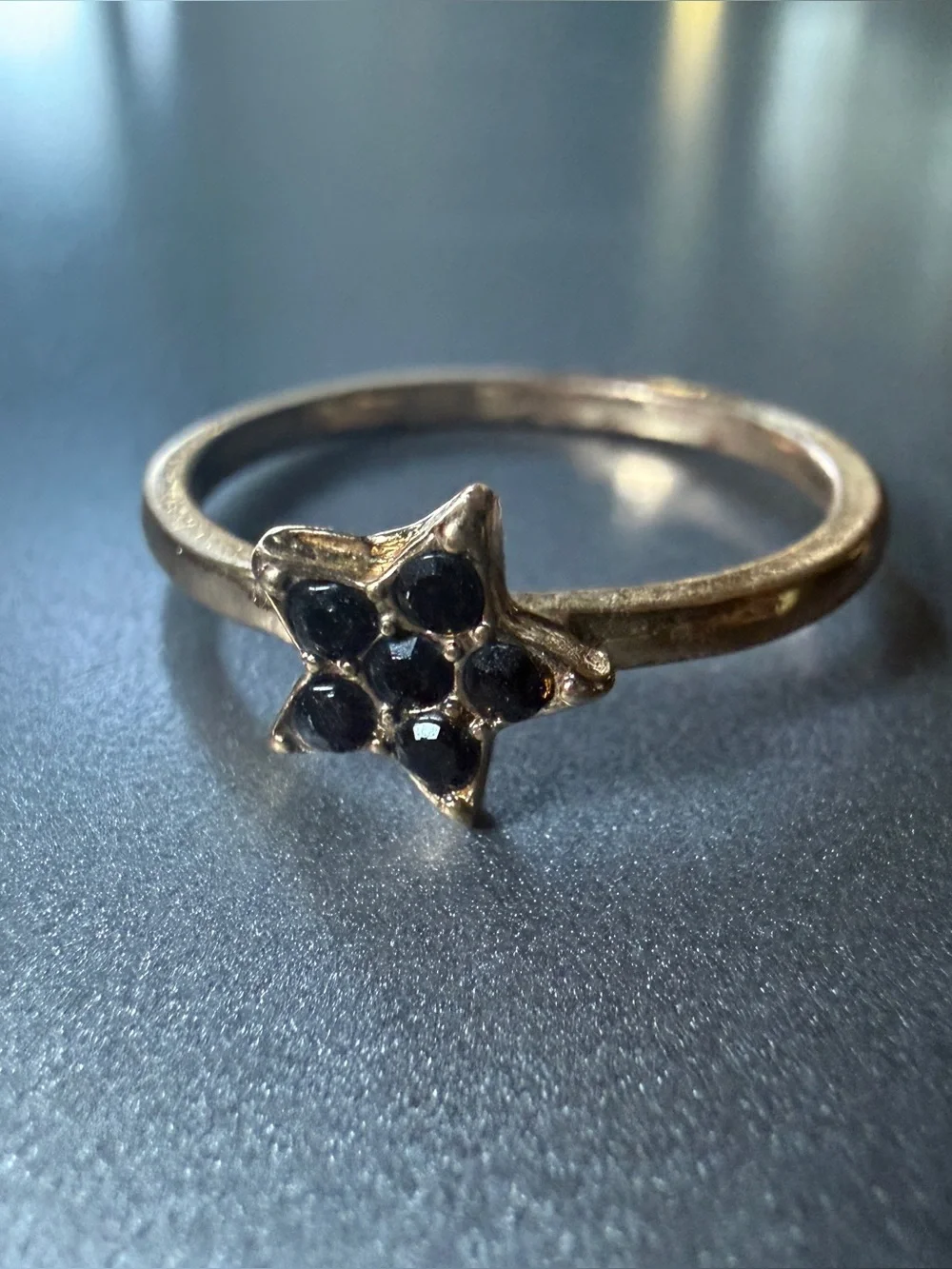 Gold Tone Star Ring Black Gemstones Sz 7